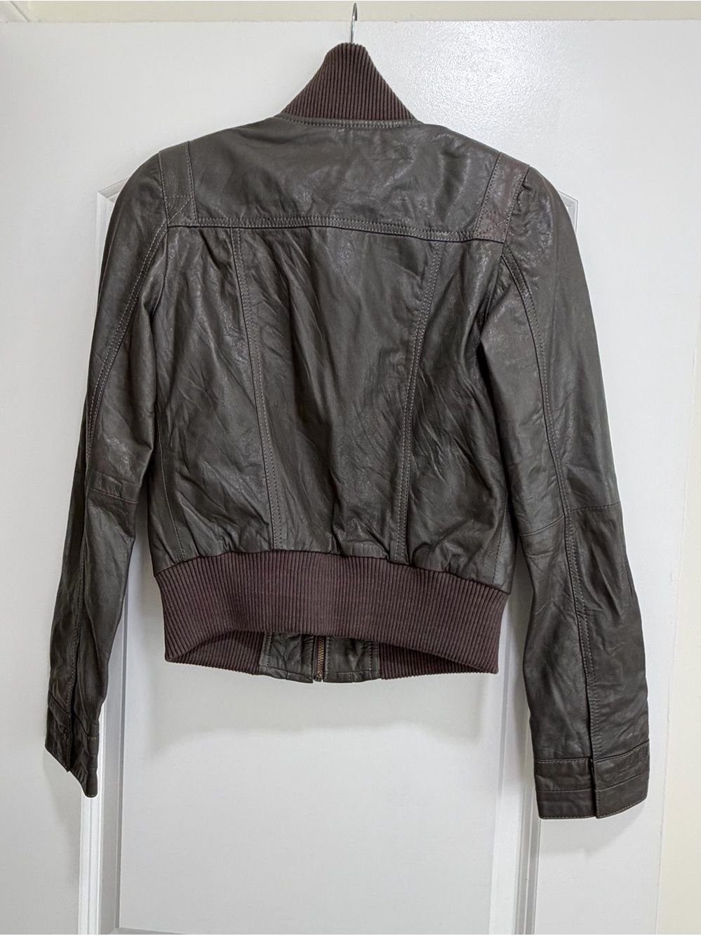Zara Leather Jacket. - Picture 2 of 6